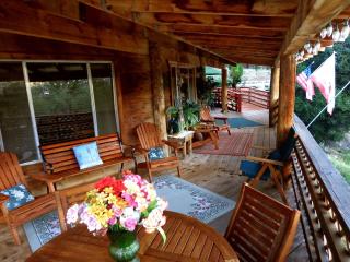 Evergreen Haus - Oakhurst - 4