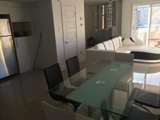 Luxury Two Story Villa Unit A - Laval - 6