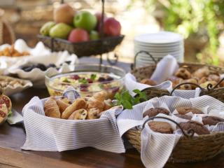 Villa Marandi Luxury Suites - Stelida - 8