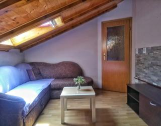 3 bedroom house (6+2), Spinut, Split - 0