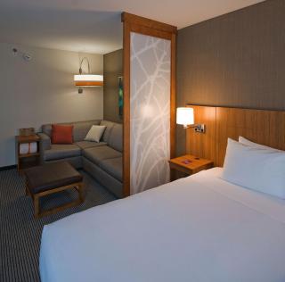 Hyatt Place Bloomington / Normal - 1