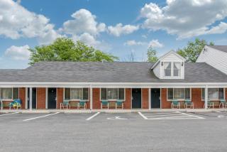 Coachman Inn - 2