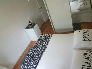 Kaja Apartment - 8