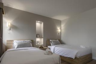 Carnation Residence - 4