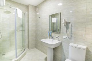 Royal Petrol Hotel - Almaty - 2