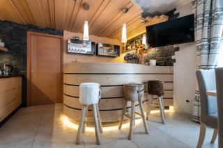 Aparthotel Dolomites Living&Relax - Commezzadura - 2