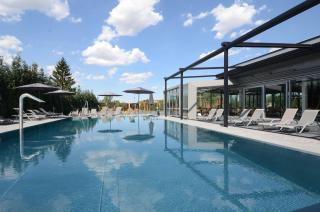 Hotel Aura Design & Garden Pool - Prague - 9