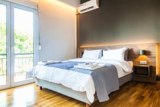 TONI'S Comfy 3BD home with patio, close to Metro - Atene - 0