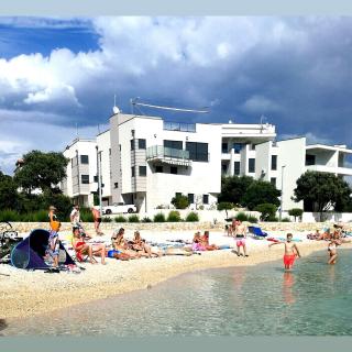 Beach apartment in Mandre - Mandre - 4