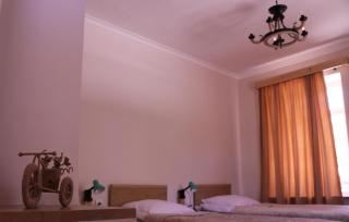 Legend Guest House - Artabuynkʼ - 2