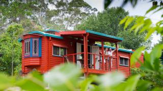 Glass House Mountains Ecolodge - 6