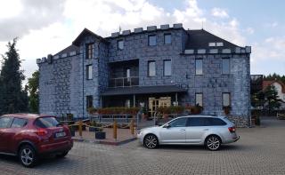 Hotel Camelot - Tisá - 0
