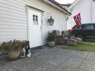 Koselig Landsbyhus i Nordfjord - 0