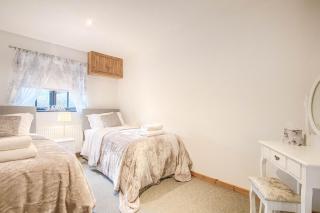 Highgate Annexe - Takeley - 4