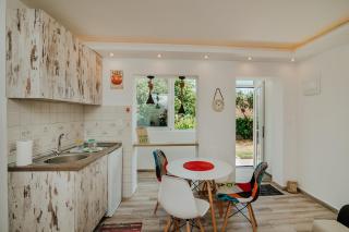 Green Garden Apartments - 7