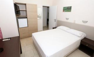Hotel Karyatides - Agia Marina - 5