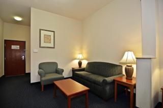 Best Western Plus Lake Dallas Inn & Suites - Lake Dallas - 6