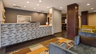 Best Western Plus Boardman Inn & Suites - Poland - 9