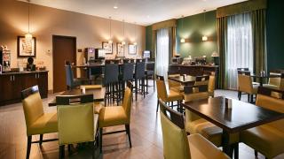 Best Western Plus Carrizo Springs Inn & Suites - Carrizo Springs - 6