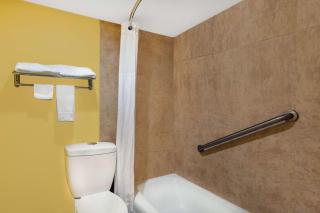 Days Inn by Wyndham Jacksonville - 2