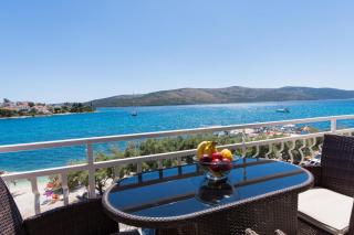 Villa Rozana - Beachfront Wellness Retreat - Seget Vranjica - 3