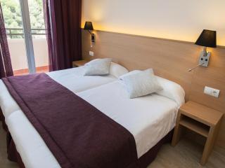 Apartamentos San Miguel Park & Esmeralda Mar - Port de Sant Miguel - 6
