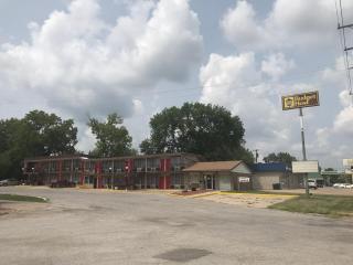 Budget Host Village Inn - Kirksville - 2