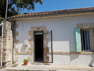 Jolie petite maison idéalement située - Arles - 6