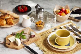 Le 19-21 - Un amour d'hotel - Leucate - 7