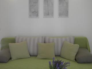Apartment Lavanda Ruzmarin - Njivice - 2