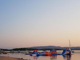 Beach apartment ANA with sea view, balcony, garden & bbq, Murter - Dalmatia - Murter - 4