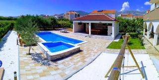 Apartment House Kaštela with heated pool & jacuzzi - Kaštela (Castelli) - 5