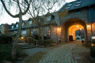 Hofgut Georgenthal - Burg Hohenstein - 1