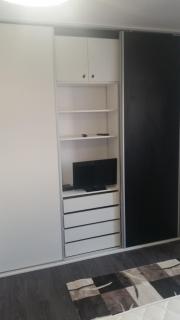 white black rooms - 3
