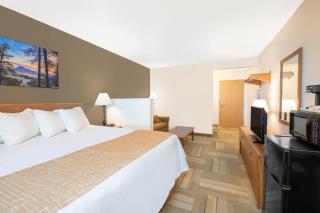 Travelodge by Wyndham Spearfish - Spearfish - 4
