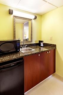 Holiday Inn Express & Suites Charleston DWTN -Westedge by IHG - Charleston - 4