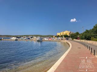 MR. HALL Apartments - Barbat na Rabu - 1
