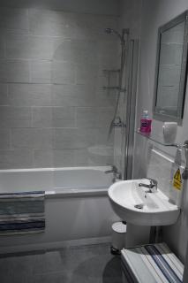 Adelaide Apartments 2 - 1