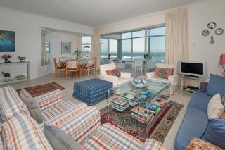 Jewel of Bayview - 2