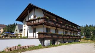Hotel-Pension Rennsteighütte Frauenwald - 2