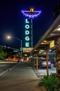 Thunderbird Lodge - Redding - 1