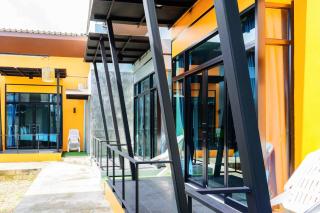 Loma Place - 9