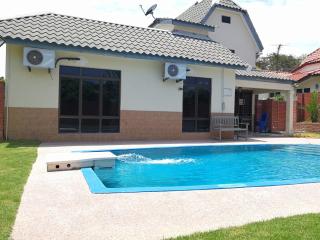 Villa with Private Swimming Pool - Malacca - 9