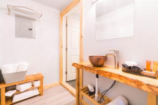 Cache Cabins - Sunshine - 9