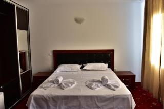 Hotel Ostrov - Călimăneşti - 1