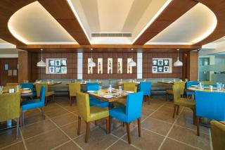 Lemon Tree Hotel Alwar - Alwar - 4