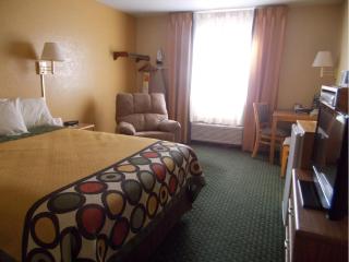 Super 8 by Wyndham Alexandria MN - Alexandria - 1