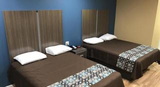 Deluxe Inn & Suites - Baytown - 4