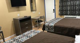 Deluxe Inn & Suites - Baytown - Baytown - 2