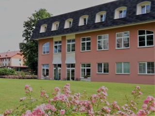 Vzdělávací Středisko a Hotel - Varnsdorf - 3